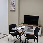 Leam Apartment 5