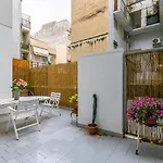 Villa Malfitano And Lolli Station Apt With Terrace