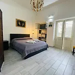 Leo\'S Home