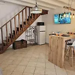 Verahouse
