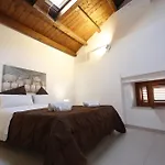 Apartment Papyri