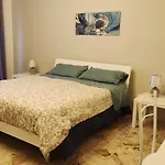 Amuni Rooms And Suite Lt