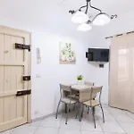 Alessandra Little Apartment