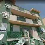 Cloe\'S House