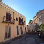 Zyz Apartments - sotto il Bastione dello Spasimo