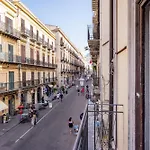 124 Maqueda Apartments