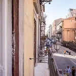 124 Maqueda Apartments