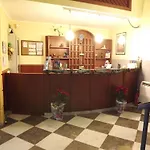 Hotel Columbia