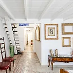 Palazzo Dei Normanni Stylish Apartment