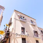 Talia - Central And Elegant Suites In The Heart Of Palermo