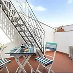 Attico Kadi