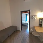 Enzo\'S Suite