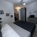 Lion\'S Room