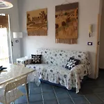 Casa Maro\'