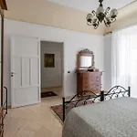 Torrekalsa Apartment By Domusicily
