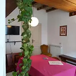 Quiet And Comfortable Apartment In Palermo City Centre
