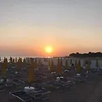 Alessi Design Suite Tra Centro E Mare