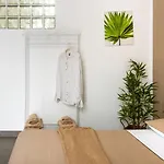 De Valois Apartment