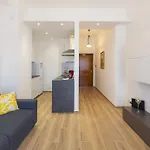 Anna\'S Central Apartment