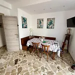 La Casa Di Gisa&Laura Mondello