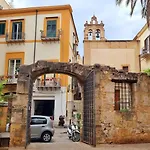 2 Sicilie Rooms And Suite In Centro