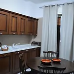 Pinhouse Apartment
