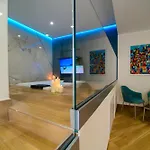 Maqueda - Room & Suite