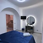 Palermo Holiday Room