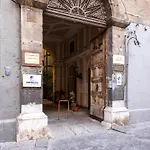 Palazzo Genuardi - Charming Rooms -