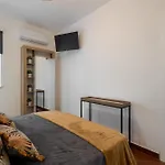 Maqueda Luxury Suite & Home