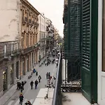 Palazzo Arone Dei Baroni Di Valentino