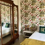 Domus Orestea Luxury Suites