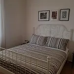 Triscele House