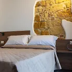 Casa Delle Maioliche