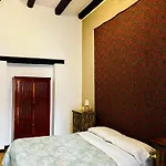 Elegance And Tradition Two Big Rooms In The Heart Of Palermo