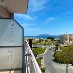 Leone Suite View & Restaurant