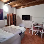 La Zisa Holiday