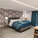 Home Luxury Felice Marine