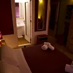 Sultan Suites