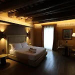 Palazzo De Gregorio - Apartments