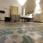 Demasiantval House
