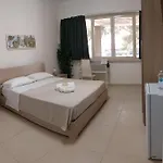 Un Passo Dal Porto
