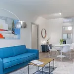 Al Qasr- Design And Luxury Apartment