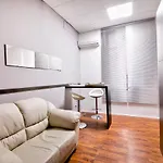 Maqueda Central Suites