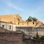 Lo Spasimo Dentro Casa