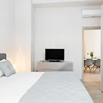 Grattacielo Ina Apartments