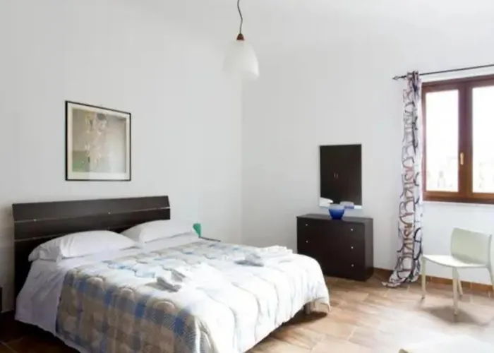 Ballaro House