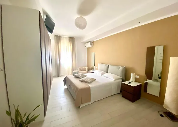 Cloe\'S House