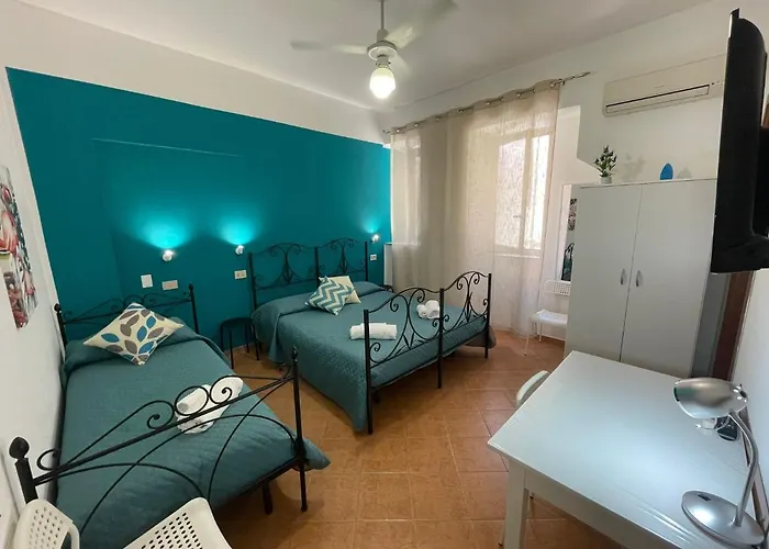 Maqueda Rooms