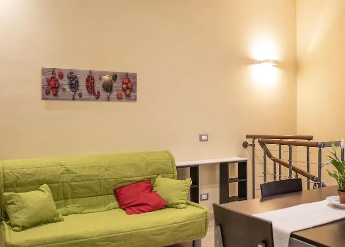 Domus Ameliae Cozy And Charming Apt At Cathedral